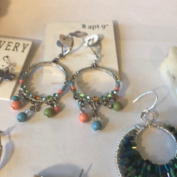 Earrings - Picture 4 of 8